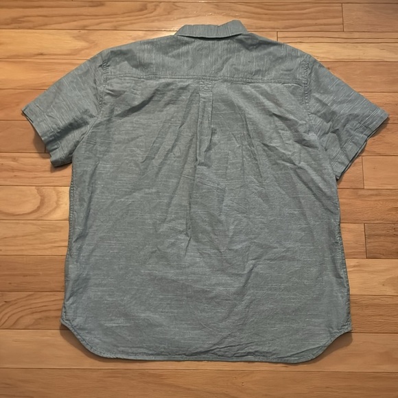 Eddie Bauer | classic fit | sage green button down | size XL - Picture 6 of 6